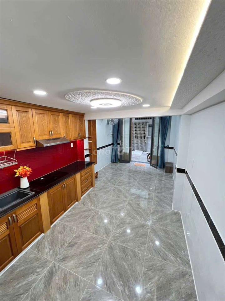 Nhà hẻm 341 Lạc Long Quân, Phường 5 Quận 11 TpHCM