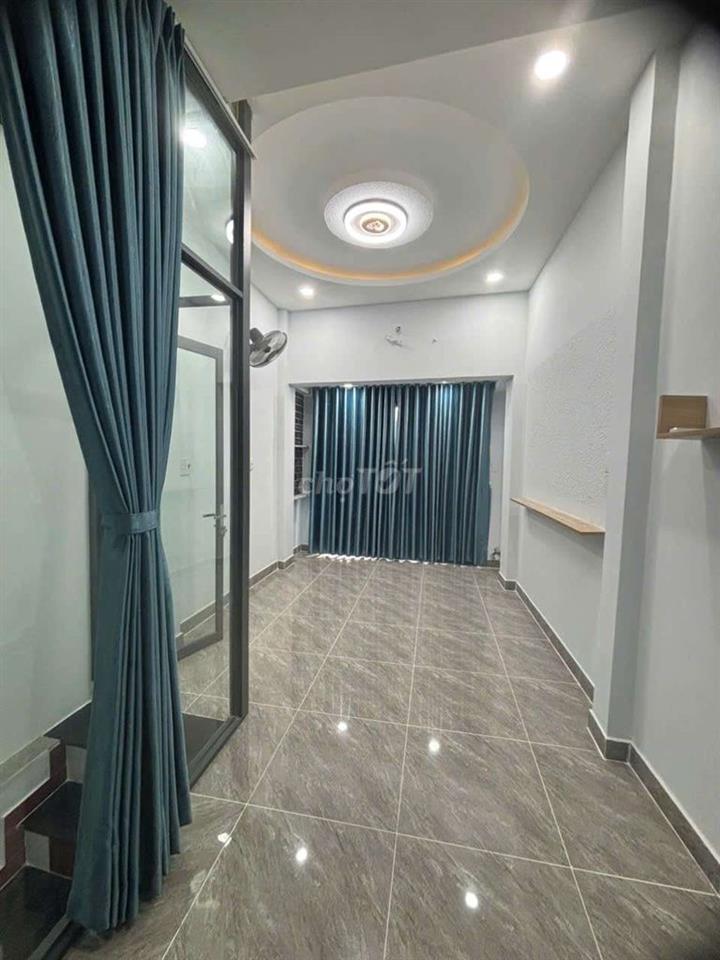 Nhà hẻm 341 Lạc Long Quân, Phường 5 Quận 11 TpHCM