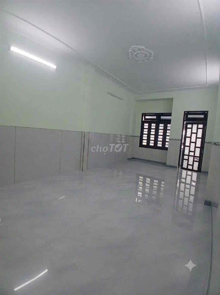 NHÀ ĐẸP TÂN PHÚ- OTÔ NGỦ TRONG NHÀ- NỞ HẬU TÀI LỘC - NGAY CHỢ TÂN HƯƠN