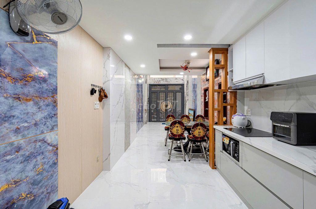 Nhà mới Quận 10 | 5 tầng BTCT | 38m² | 4PN | Gần mặt tiền | Chỉ 7,6 tỷ