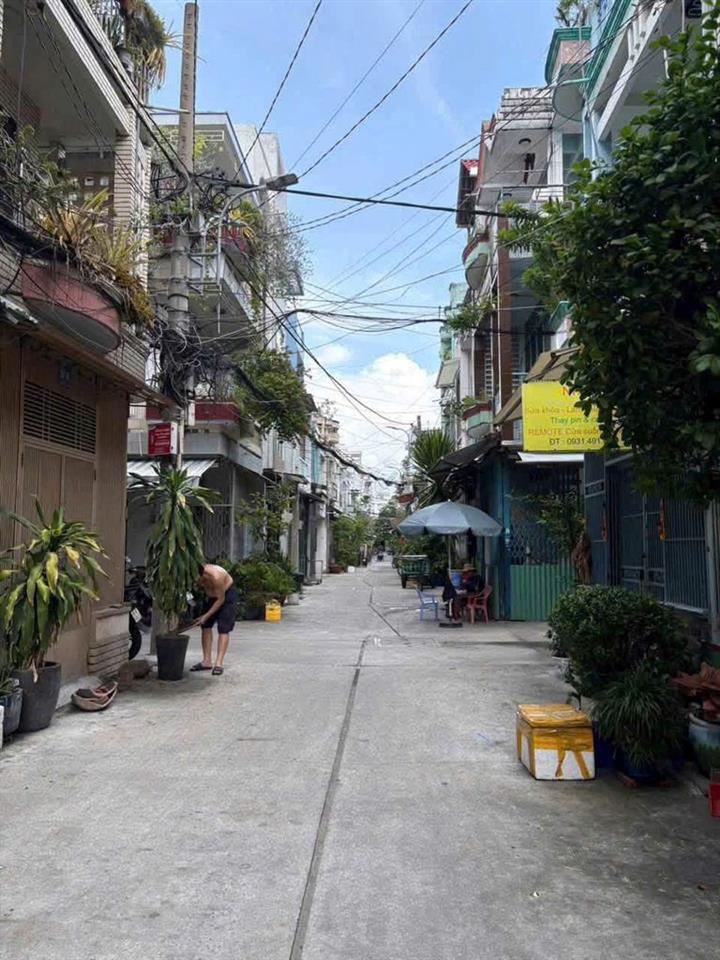 CHỈ 5.68 TỶ  SỞ HỮU NGAY NHÀ HXH LẠC LONG QUÂN, P.3, QUẬN 11