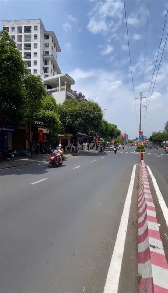 Bán Gấp Mặt Tiền Kinh Doanh Lạc Long Quân P.5 Quận 11