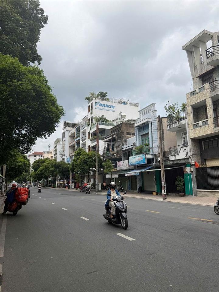 CHỈ 11 TỶ  SỞ HỮU NGAY NHÀ MẶT TIỀN LÃNH BINH THĂNG, QUẬN 11