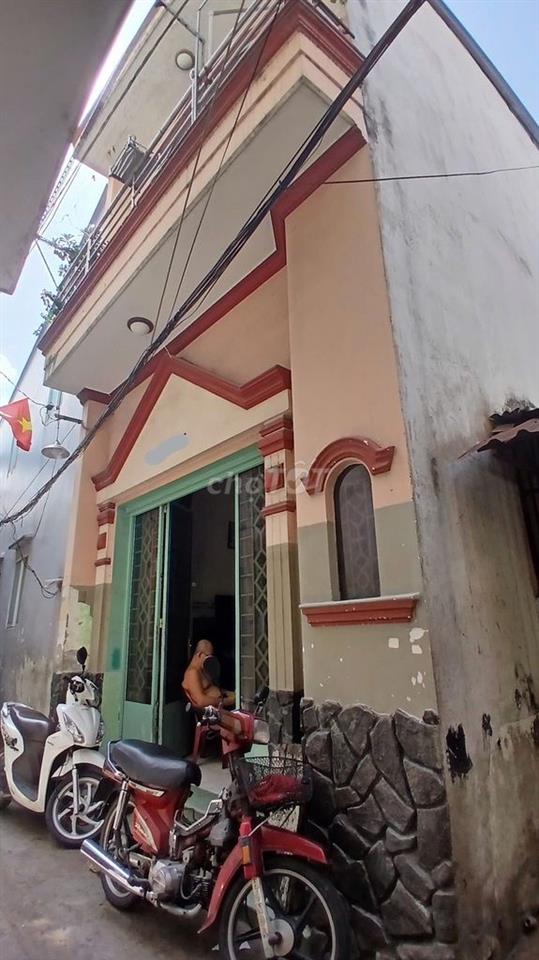 BÁN NHÀ GẦN ĐẦM SEN HẺM YÊN TĨNH, AN NINH