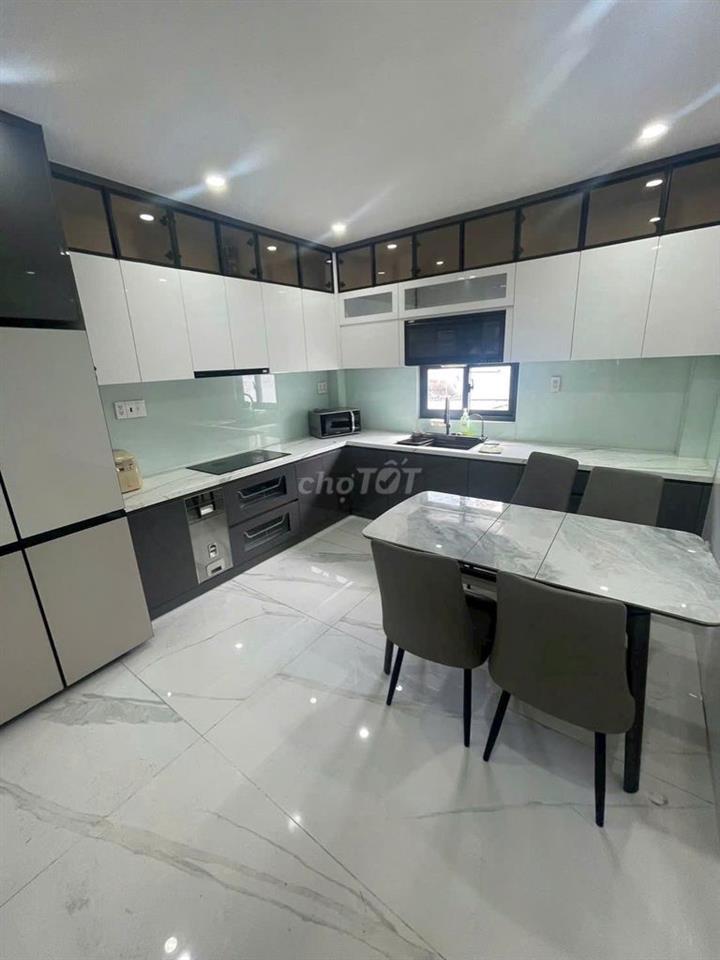 Sắp Đi Định Cư Nên Cần Bán Gấp Nhà Mặt Tiền Lý Thường Kiệt P7 Quận 10