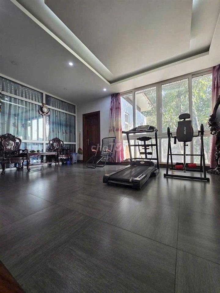BÁN BIỆT THỰ HẺM 6M PHỔ QUANG  P.9, PHÚ NHUẬN