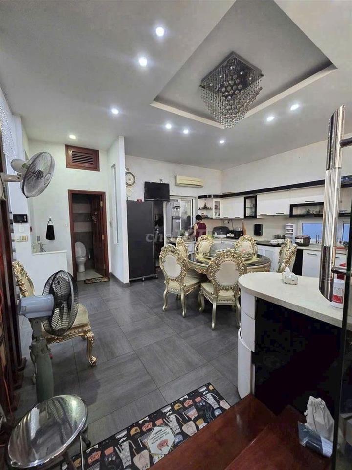 BÁN BIỆT THỰ HẺM 6M PHỔ QUANG  P.9, PHÚ NHUẬN