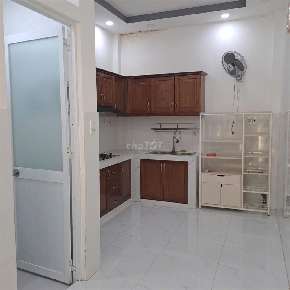 Bán Gấp Nhà Đẹp Hẻm Nguyễn Thị Nhỏ P.14 Quận 5