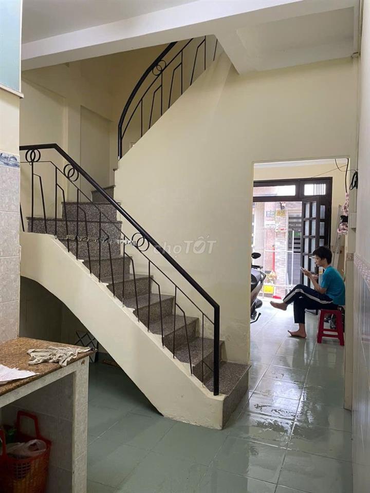 Nhà quận 10