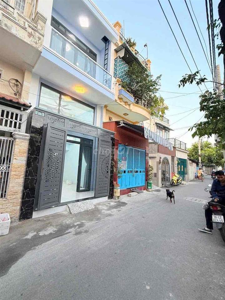 cần bán gấp nhà thủ đức