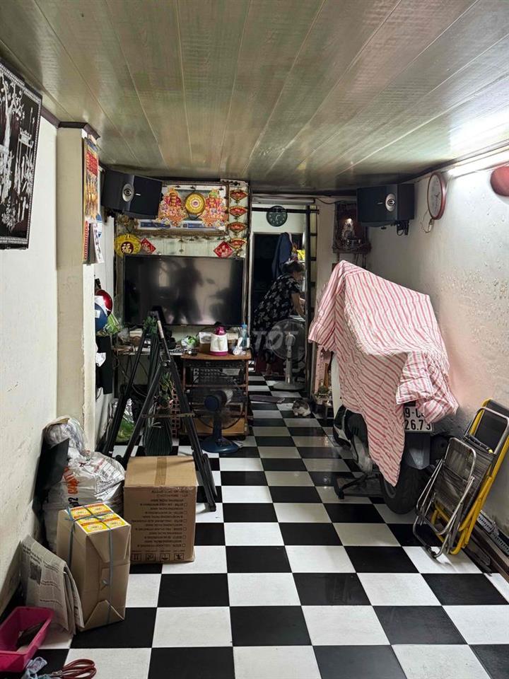 Cần bán nhà Quận 10