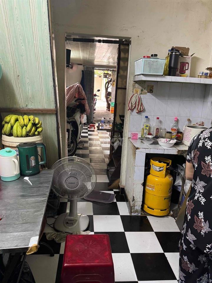 Cần bán nhà Quận 10