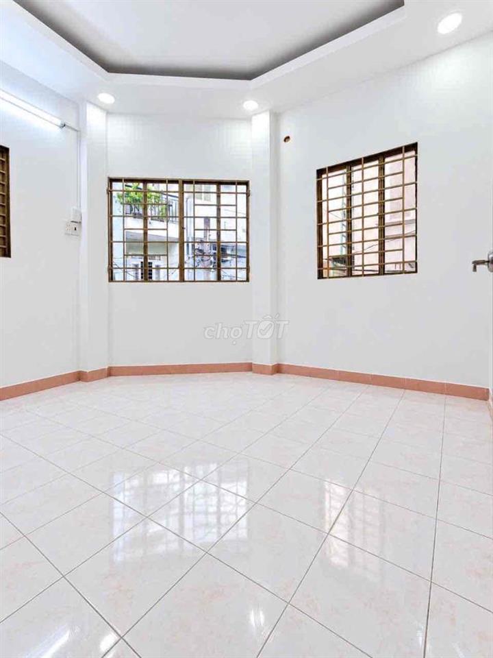 Hẻm Xe Hơi ngay Phan Đình Phùng, Phú Nhuận chỉ 5 đồng hơn