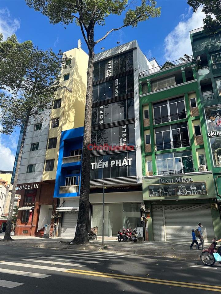 Bán nhà mặt tiền Ngô Gia Tự, Quận 5 (DT: 6x12) vuông vức