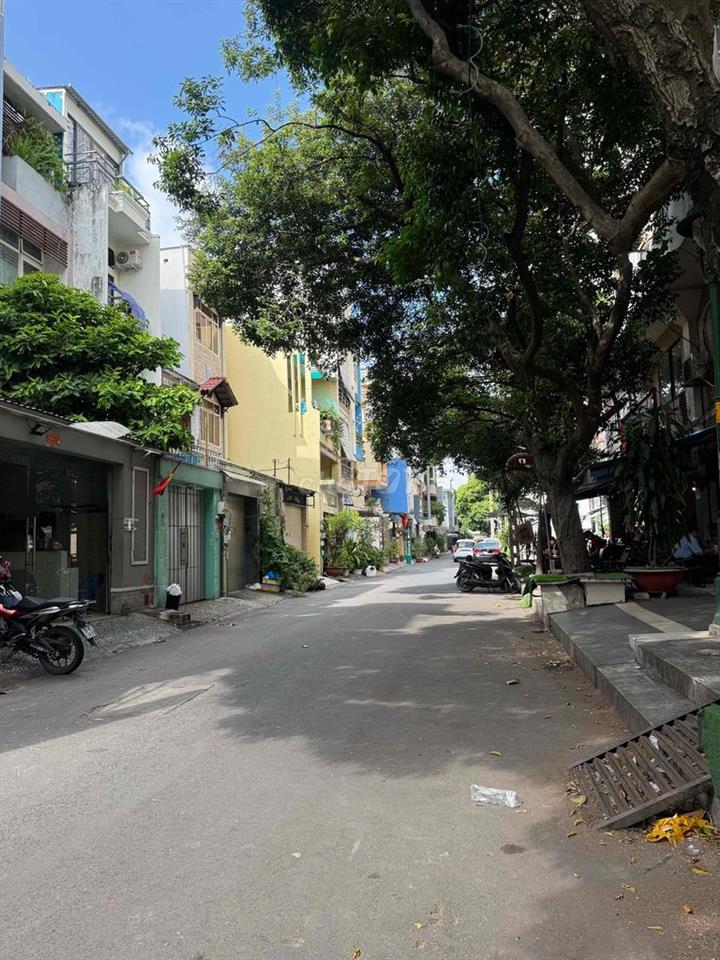 Cho Thuê Nhà Nguyên Căn Lý Thường Kiệt  , 6 X 9m , 4 lầu , 18 triệu