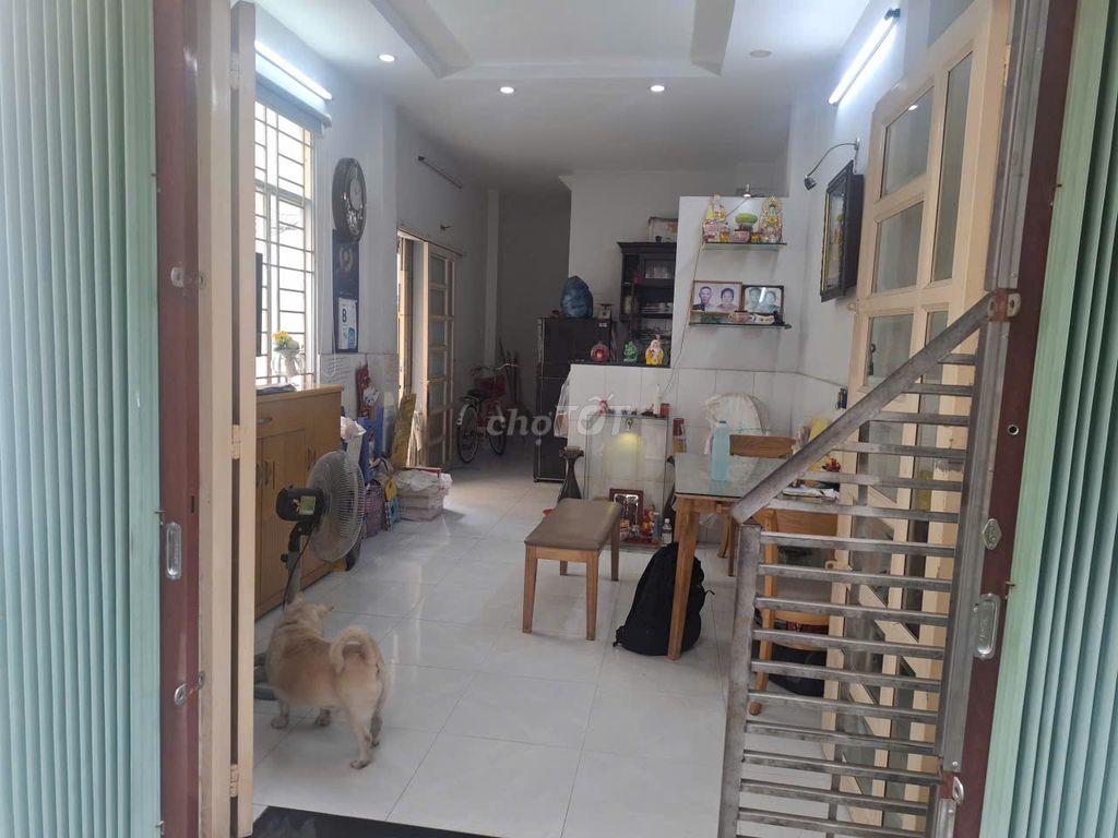 Cho thuê nhà 718 Điện Biên Phủ, Quận 10, 3,5 x 9m, 3 lầu, 13 triệu