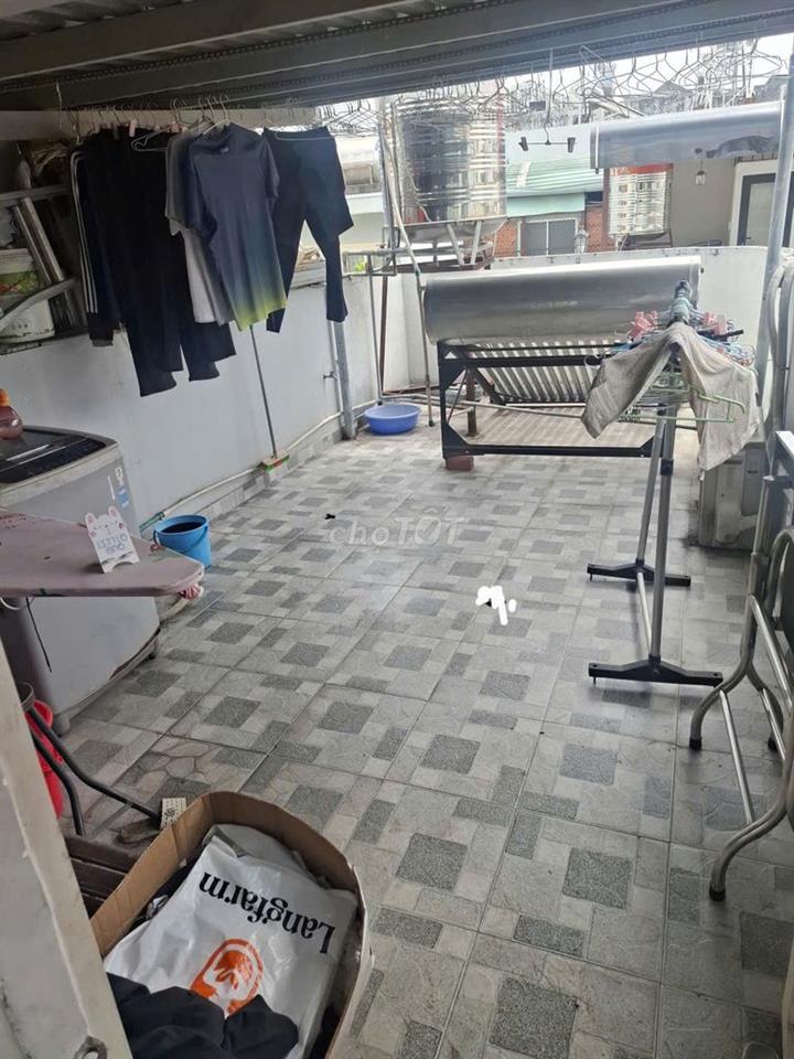 Cho thuê nhà 718 Điện Biên Phủ, Quận 10, 3,5 x 9m, 3 lầu, 13 triệu