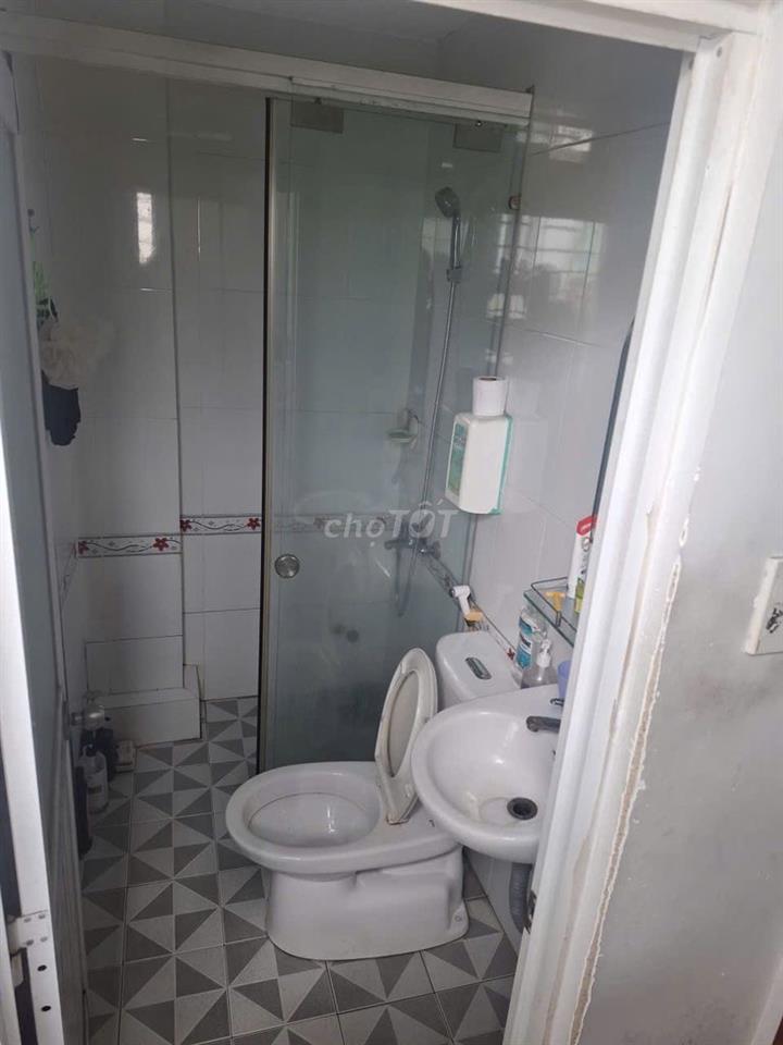 Cho thuê nhà 718 Điện Biên Phủ, Quận 10, 3,5 x 9m, 3 lầu, 13 triệu