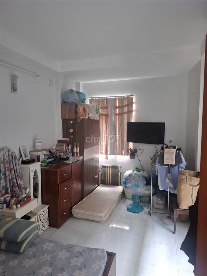 Cho thuê nhà 718 Điện Biên Phủ, Quận 10, 3,5 x 9m, 3 lầu, 13 triệu