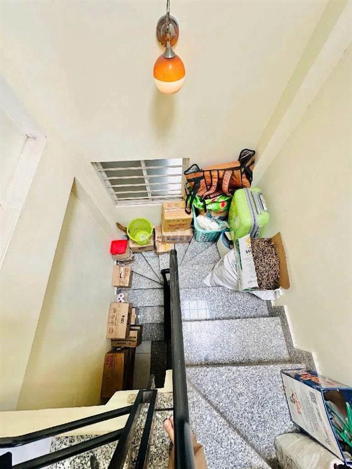Bán nhà hẻm 37/36 Nguyễn Ngọc Lộc, phường Diên Hồng