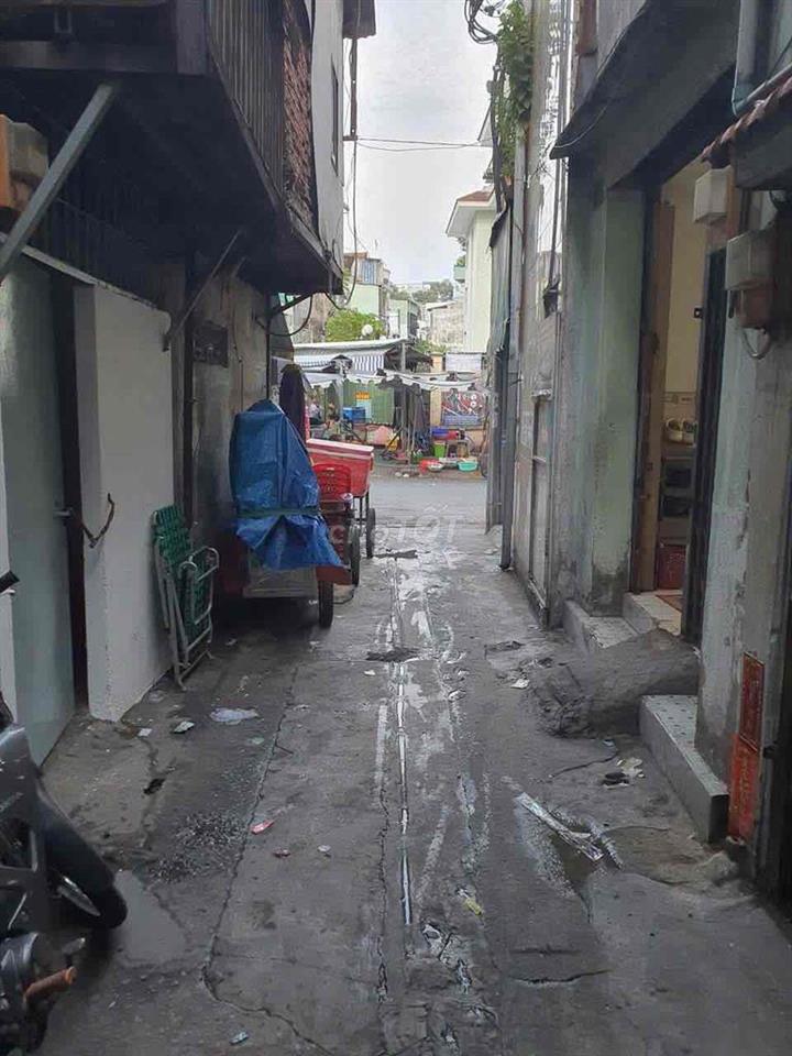 bán nhà cũ giá tốt tại quận  11 kế chợ rẫy