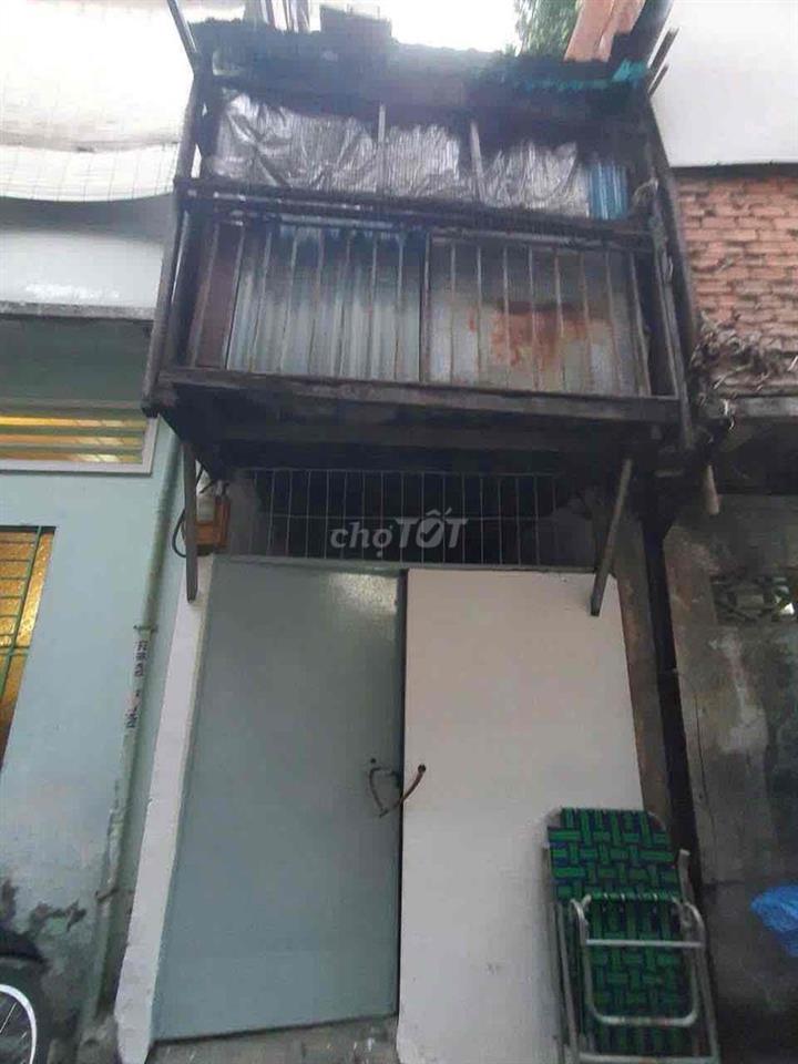 bán nhà cũ giá tốt tại quận  11 kế chợ rẫy