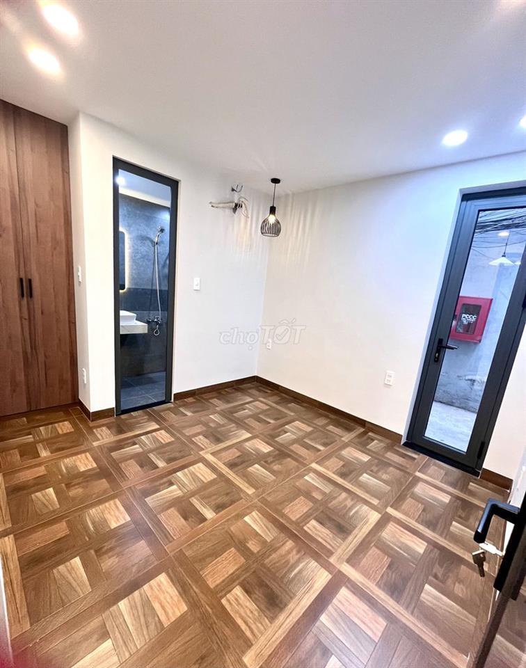 CC Bán nhà 606/49/2, đường 3/2, p14,q10 nhà mới, 2 mặt hẻm thoáng mát