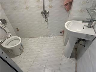 Sang hợp đồng nhà gần mặt tiền Nguyễn tri phương bà hạt 
