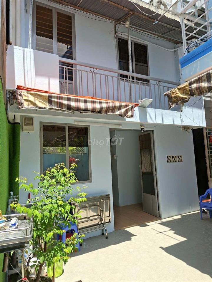 Cho thuê nhà cách mạng tháng tám, q10