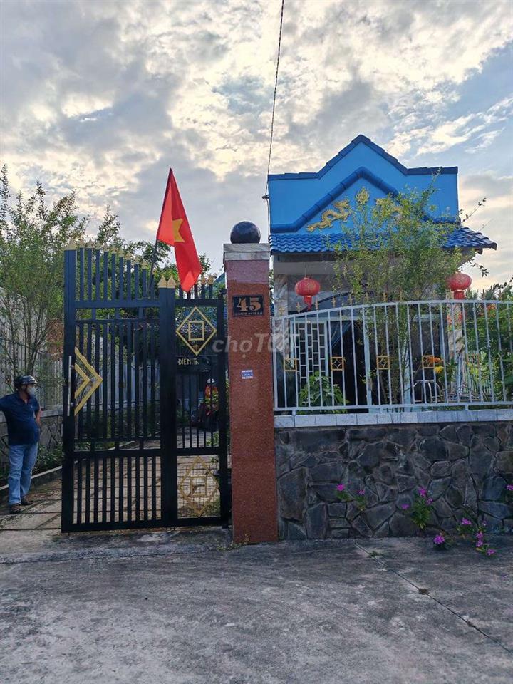 Bán Nhà + Đất