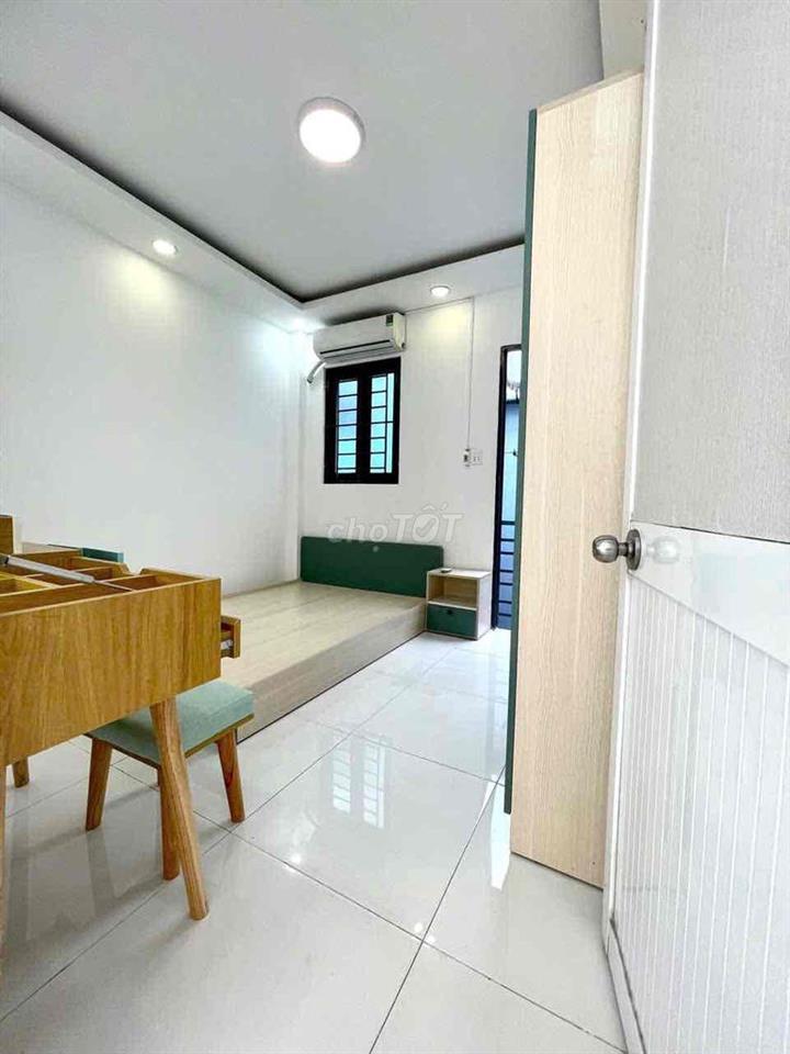 Nhà Nguyên Căn 1T1L 3PN Ngay Mặt tiền Nguyễn Trãi Q5