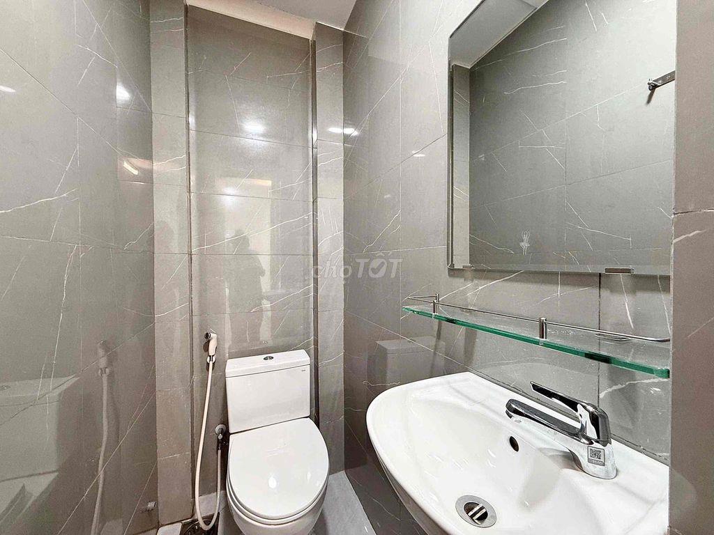 trống sẵn mặt bằng kinh doanh ngay trục đường Út Tịch - Tân Bình