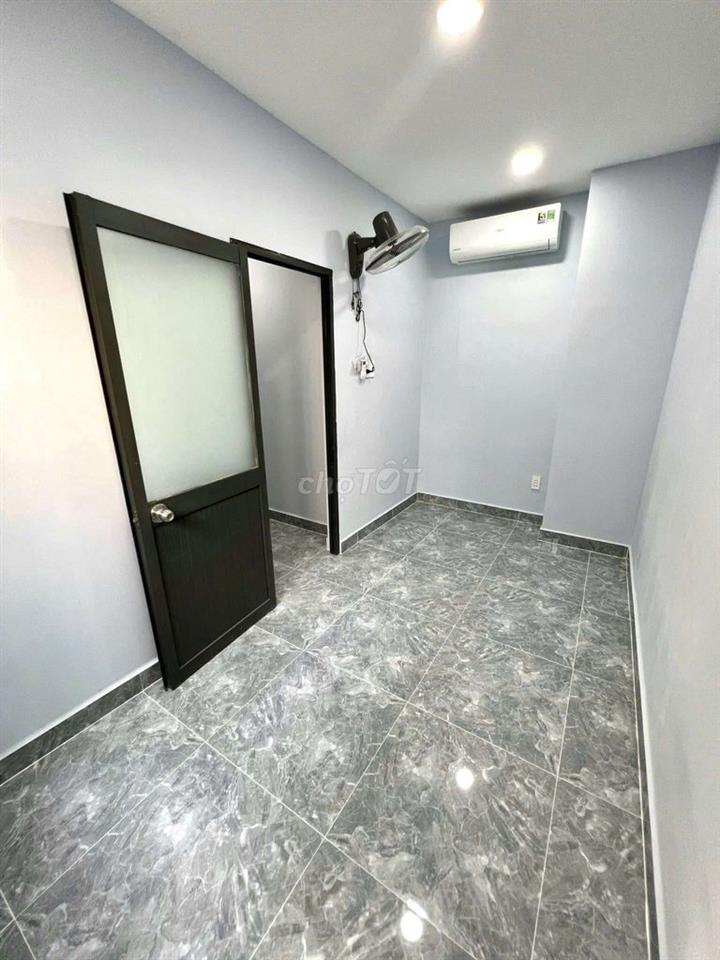 nhà mới Q3 18tr 