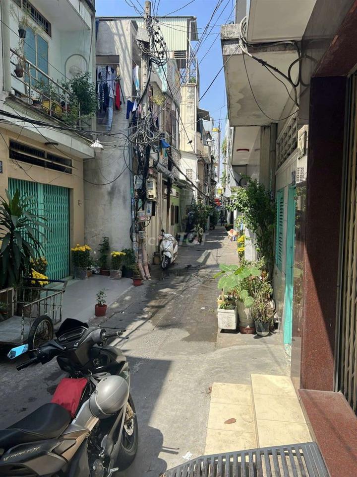 nhà mới Q3 18tr 