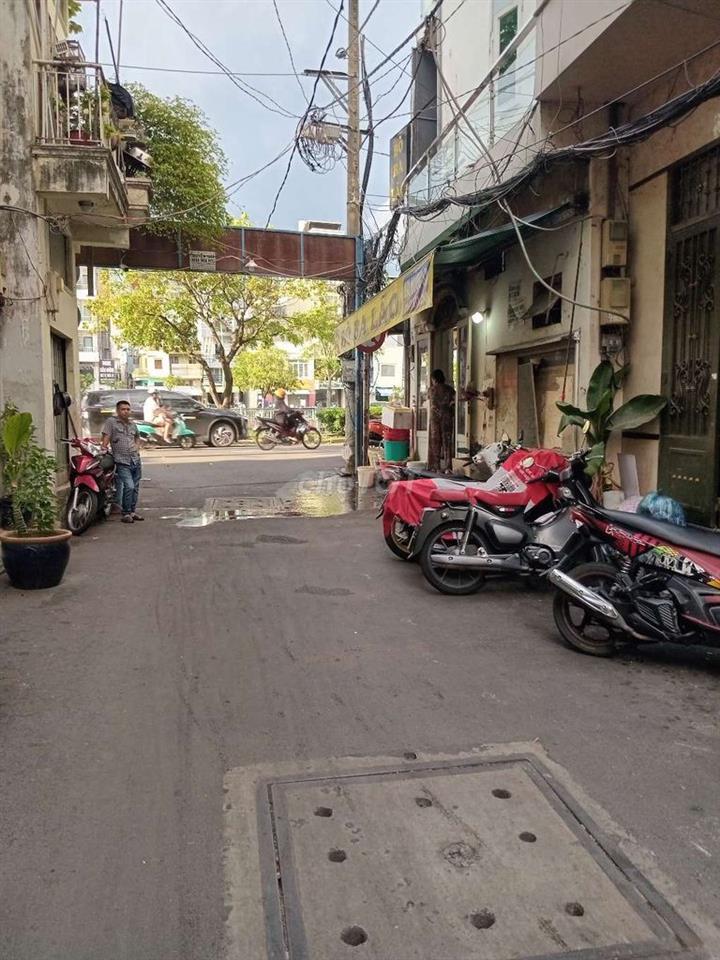 hẻm xe hơi Q3 giá 18tr