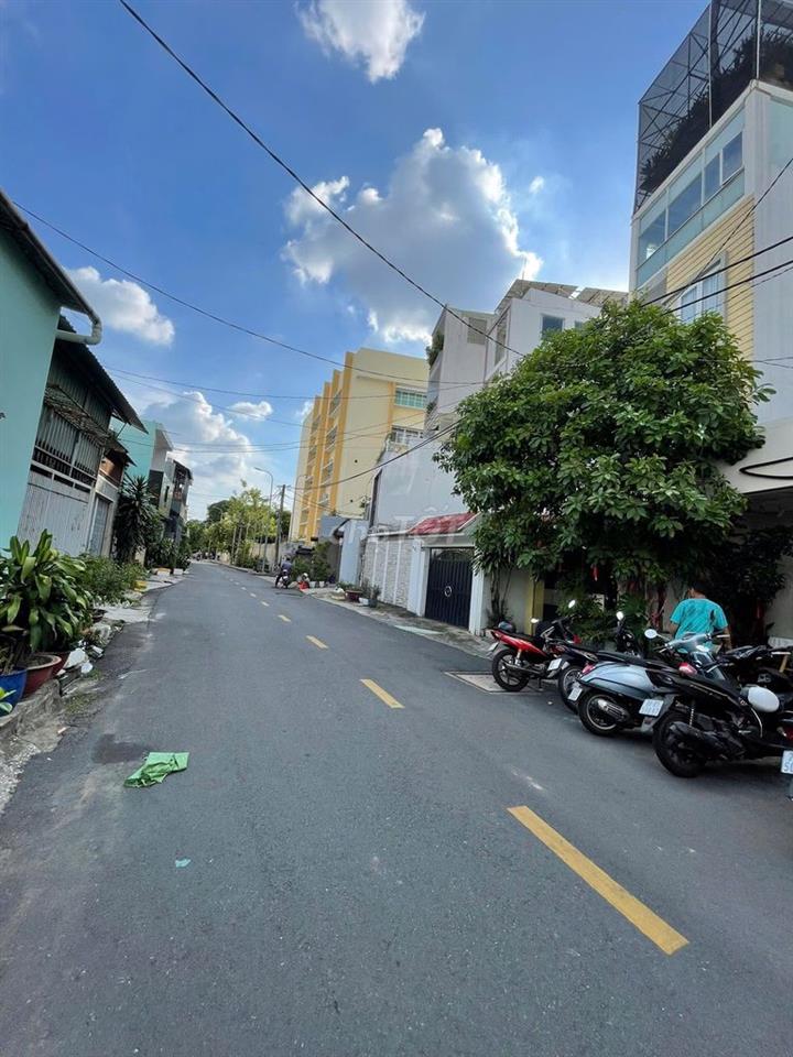 MT Tam Đảo P15 Q10- 5x18m-trệt 3 lầu 6PN 5WC-giá 35tr/th