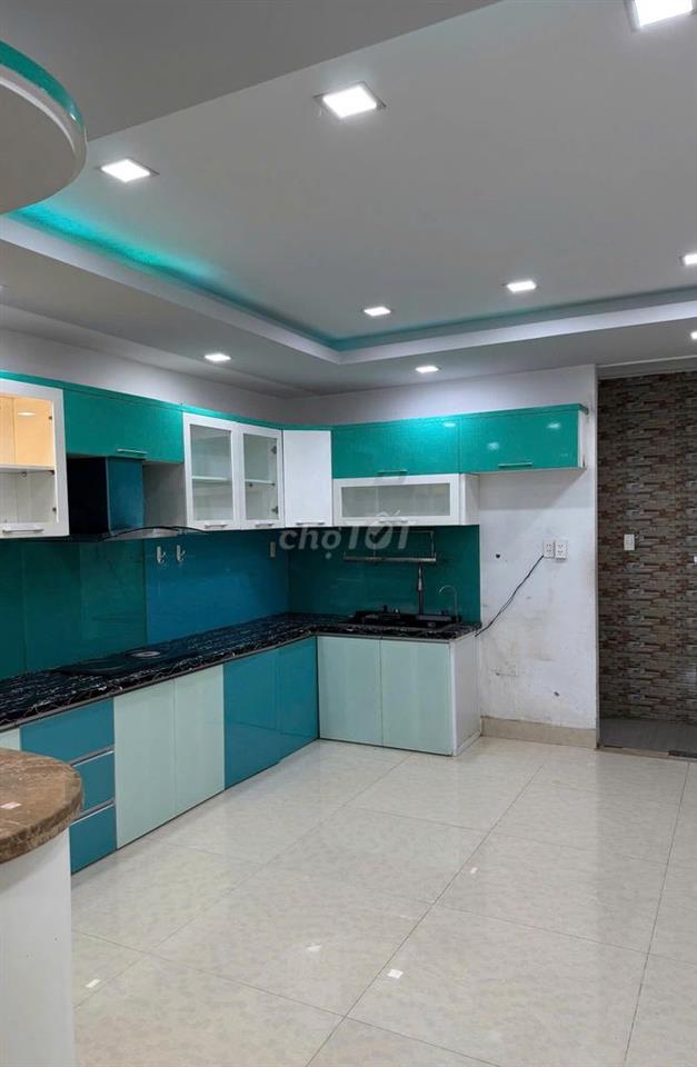 MT Tam Đảo P15 Q10- 5x18m-trệt 3 lầu 6PN 5WC-giá 35tr/th