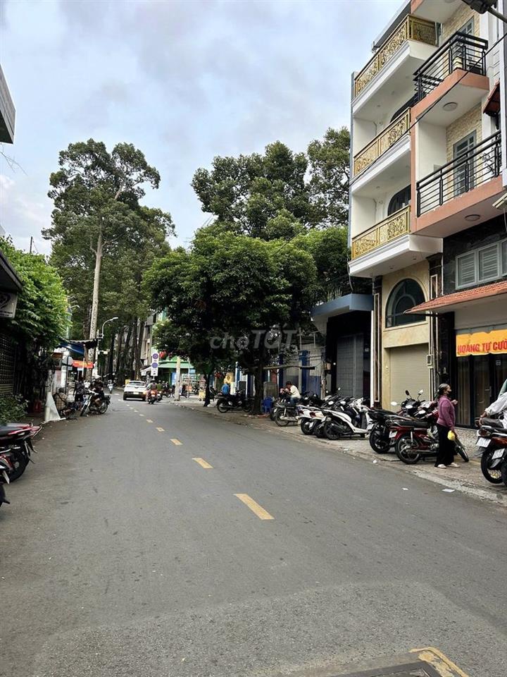 MT Phạm Hữu Chí Q.5- 4x12m-5 tầng 4PN 4WC-Giá 26 tr/th