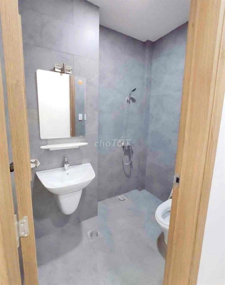 HXH Trần Hưng Đạo P.1 Q.5- 4,5x12m-4 tầng 6PN 6WC-30tr/th