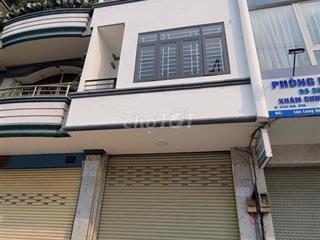 MT Lạc Long Quân P5 Q11-4,5x18m-5 tầng 6PN 4WC- giá 30tr/th