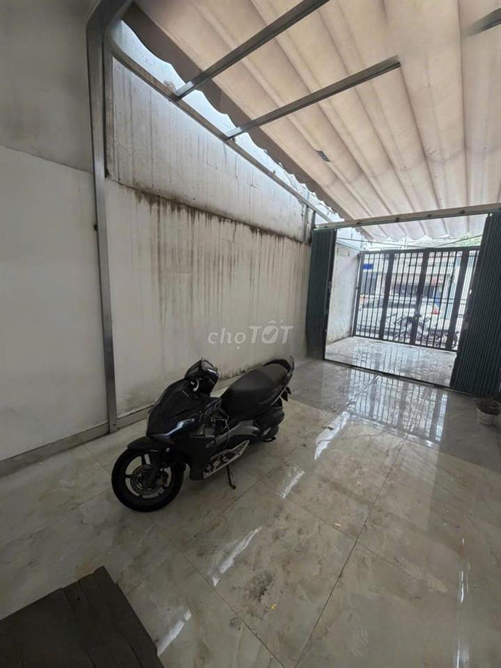 MT Lê Đại Hành P7 Q11-4x24m- 2 tầng 2PN 3WC- Giá 28 tr/th