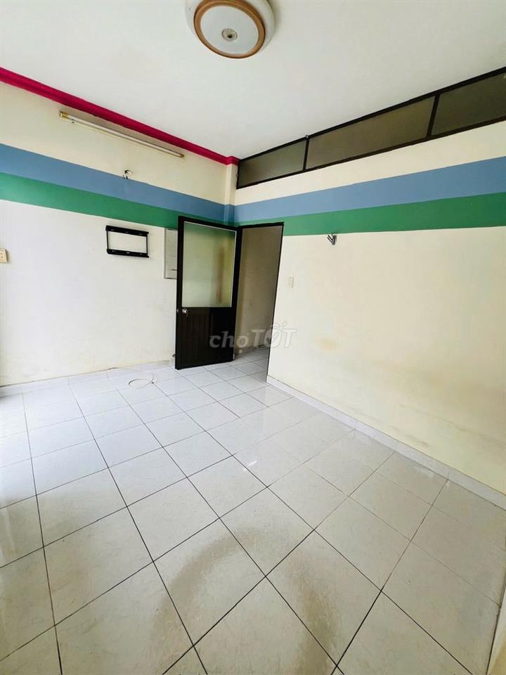 HXH Nguyễn Tri Phương P9 Q10-4x17m-3 tầng 2PN 3WC-Giá 20tr/th