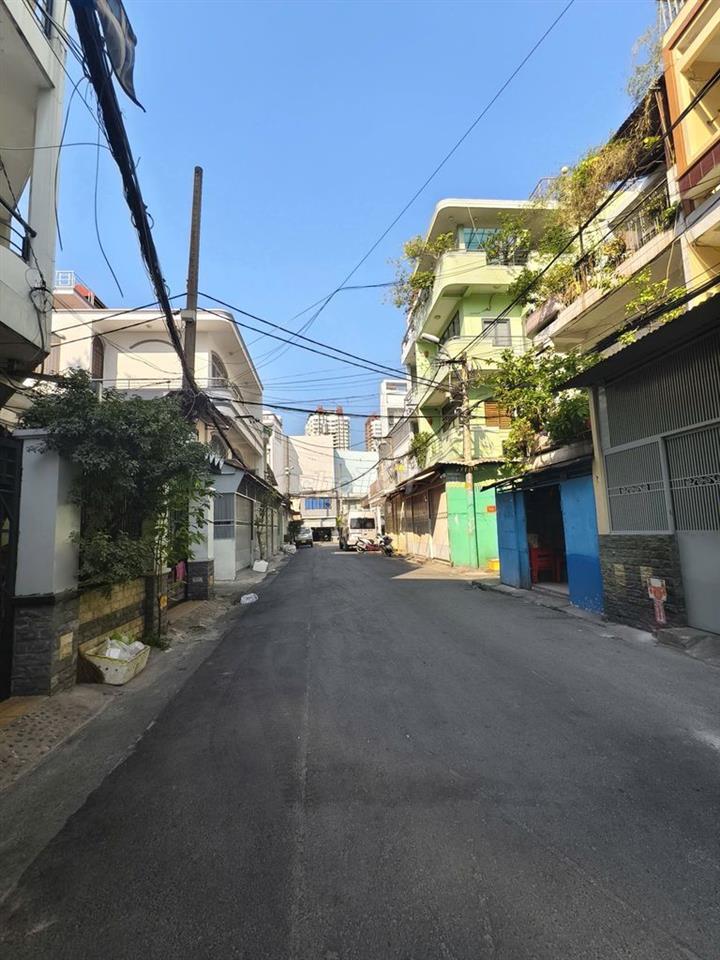 MT Huyện Toại P12 Q.11- 4x18m Trệt 3 lầu ST 6PN 5WC-Giá 18tr/th