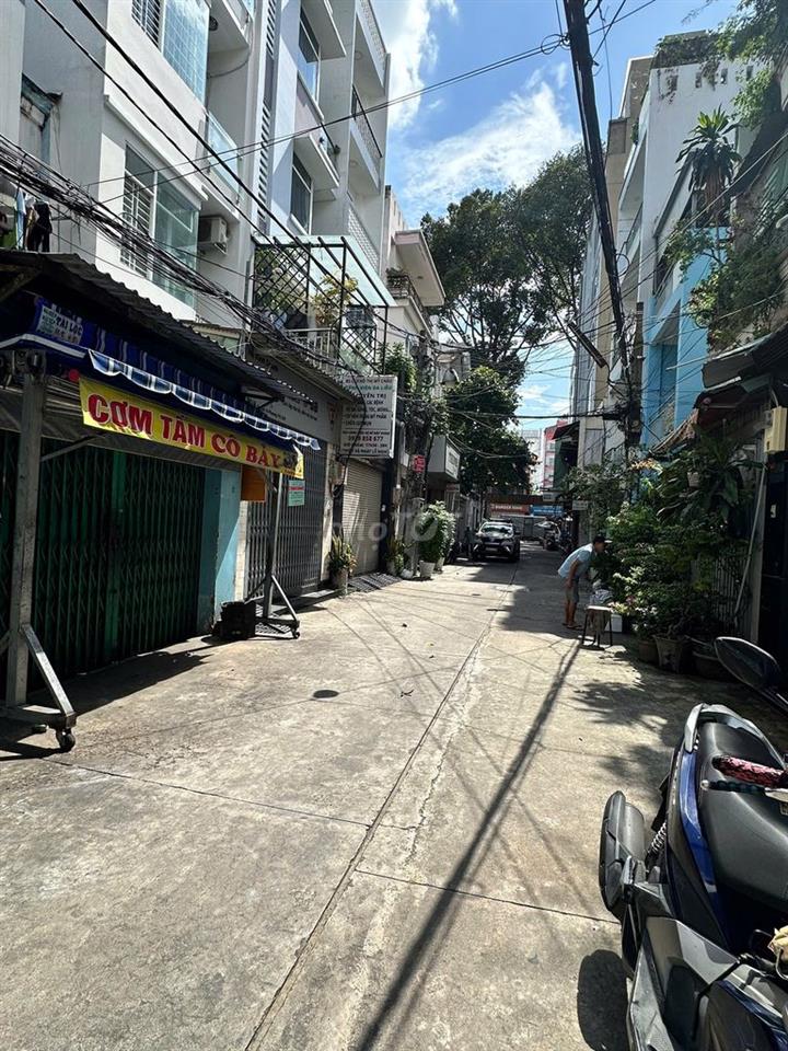 HXH Nguyễn Tri Phương P9 Q10-4x15m-3 tầng 3PN 3WC-Giá 20tr/th