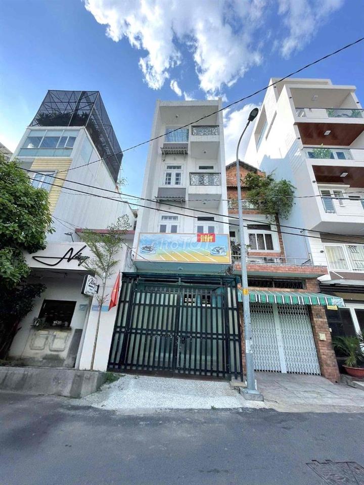 MT Tam Đảo P15 Q10- 4,5x18m-trệt 3 lầu 6PN 5WC-giá 35tr/th