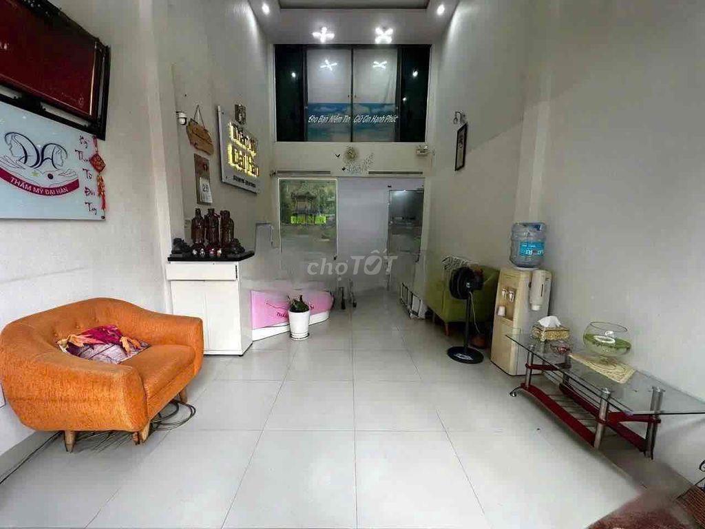 MT Nguyễn Chi Thanh P12 Q5- 4x20m-3 tầng PN suốt 3WC-giá 40tr