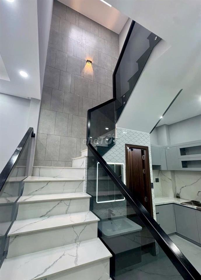 Nhà mới xây-4x13m-2 tầng-3PN (1PN dưới trệt)-chỉ 6,6 tỷ