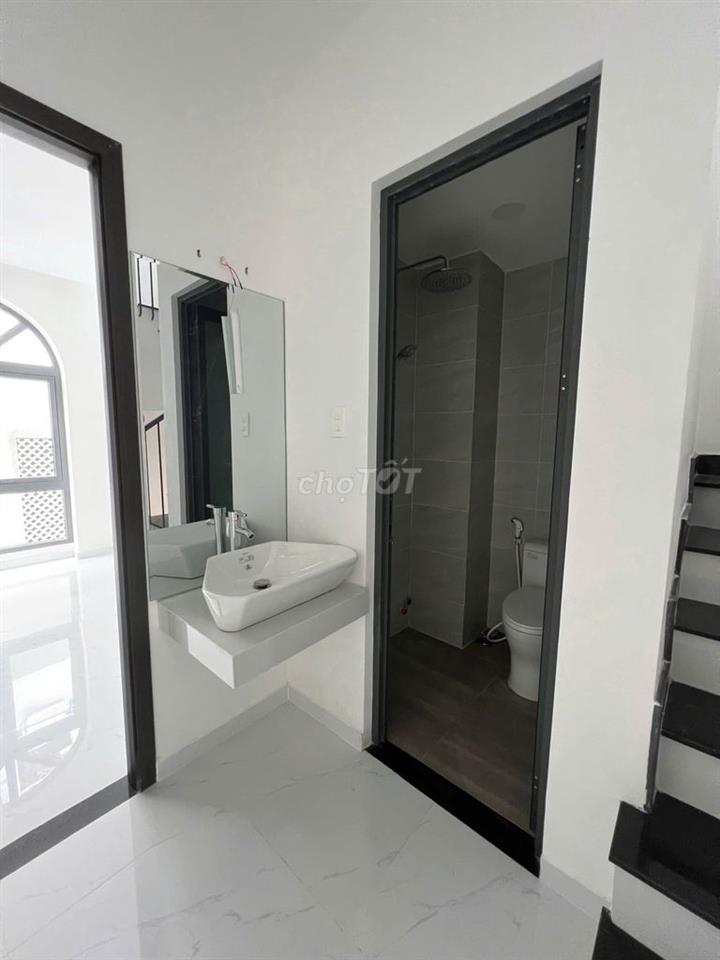 CÒN 1 PHÒNG CHO NỮ THUÊ – NHÀ NGUYÊN CĂN TRUNG TÂM Q.3