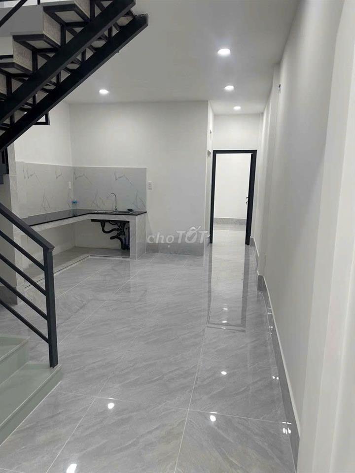 **CHO THUÊ NHÀ ĐẸP LÝ THƯỜNG KIỆT, P.9, Q.TÂN BÌNH** 4x17m - 16 triệu