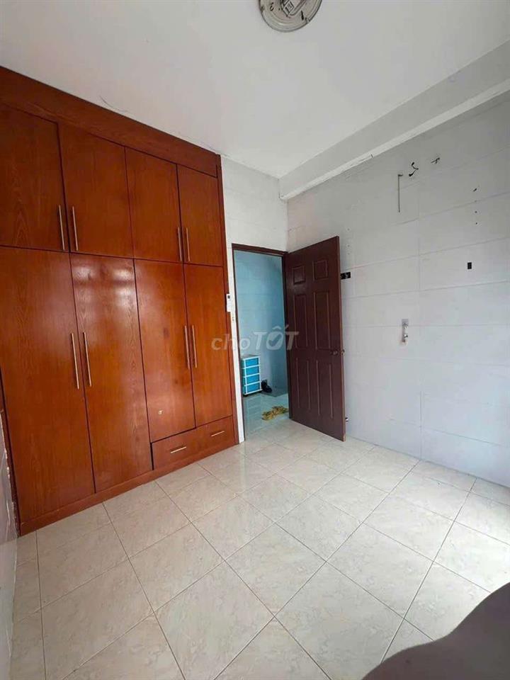 CHO THUÊ NHÀ HẺM XE TẢI LÝ THƯỜNG KIỆT , Q11 - 6x12m - 18 TRIỆU
